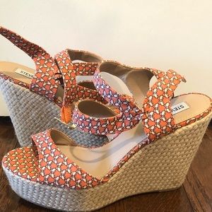 Steve Madden platform sandal